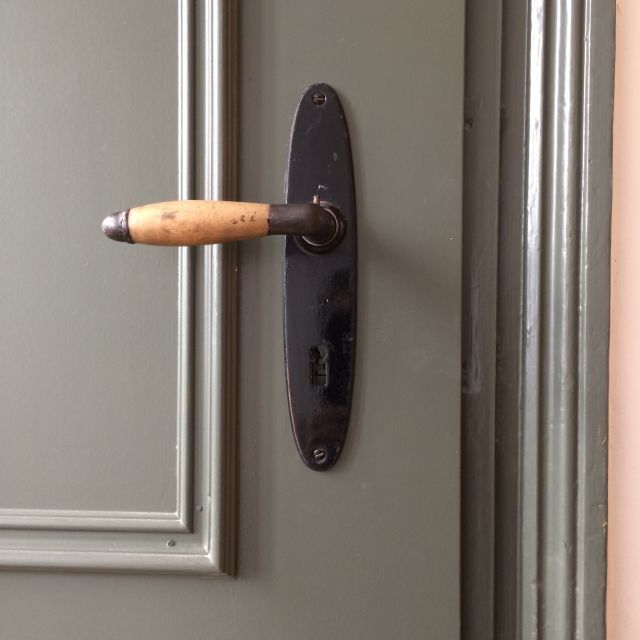 Rückgebäude Türklinke